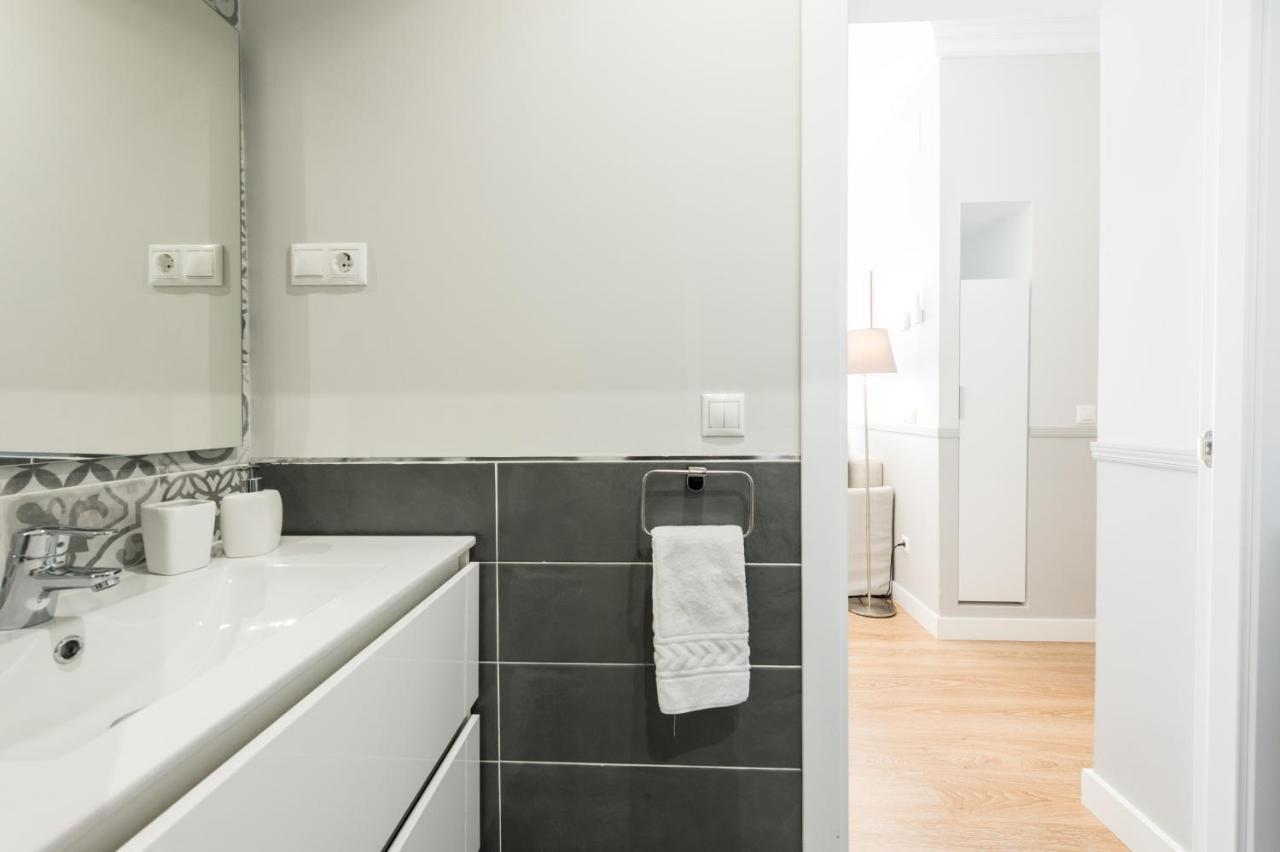 Cozy Apartment La Latina/Plaza Mayor Мадрид Екстериор снимка