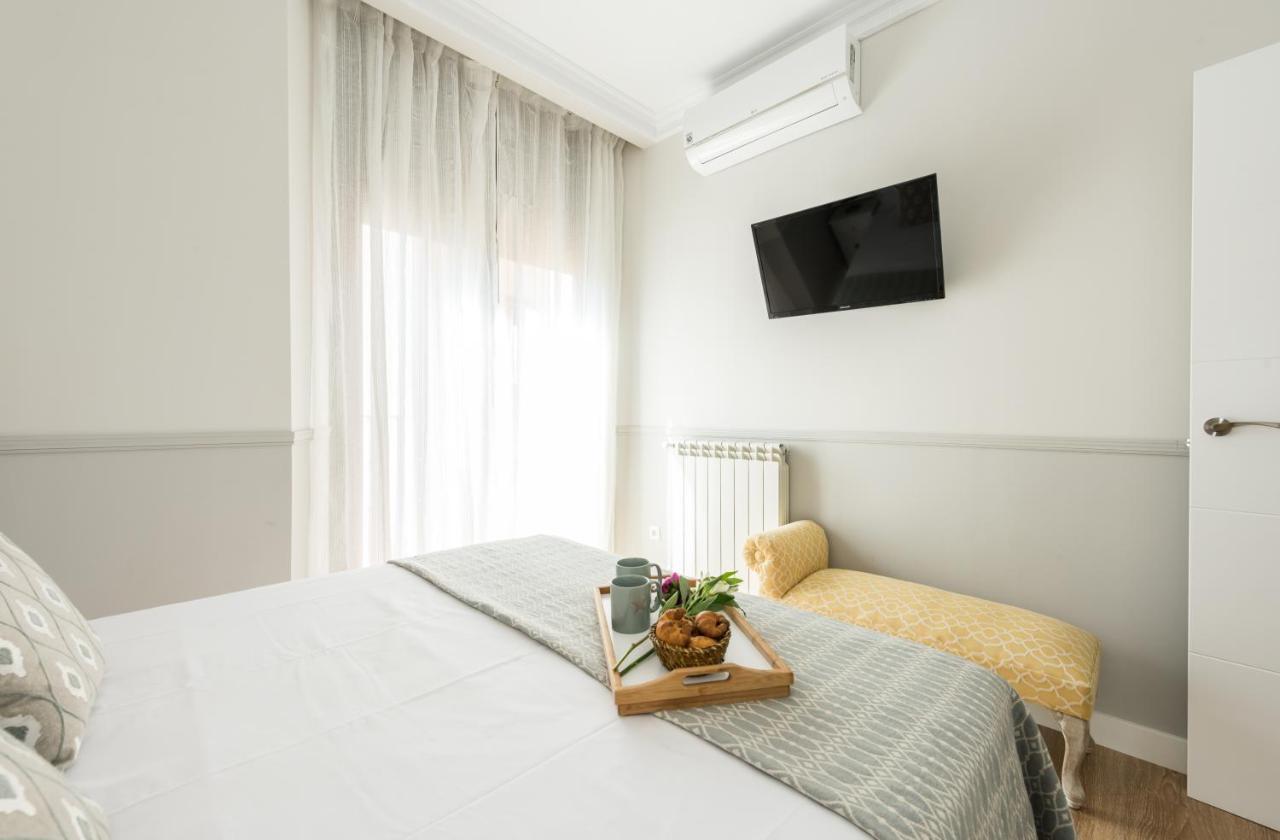 Cozy Apartment La Latina/Plaza Mayor Мадрид Екстериор снимка